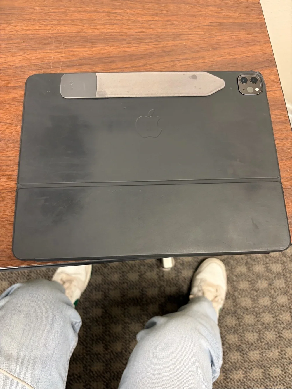 Apple iPad with Black Smart Keyboard